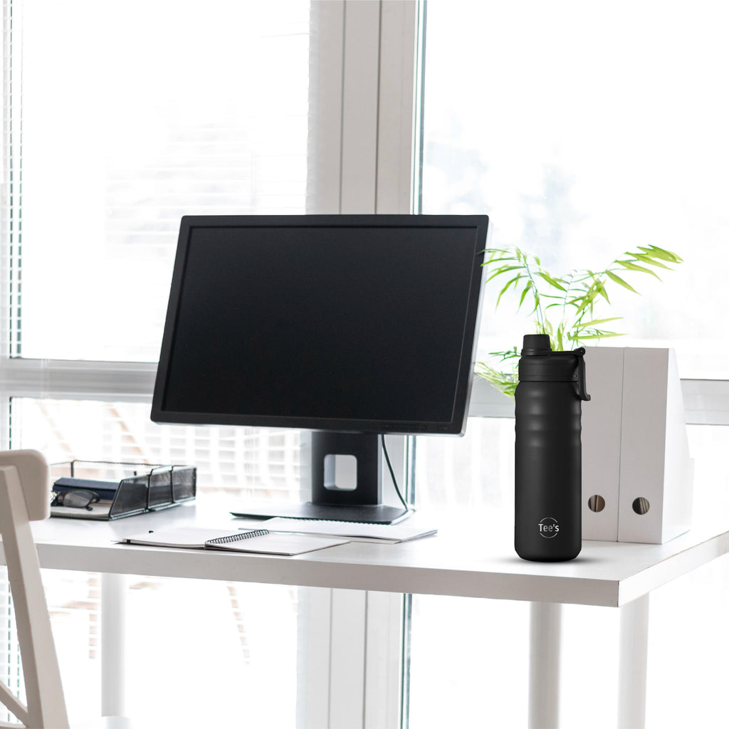 Tee's Double Wall Insulated Vacuum Water Bottle
